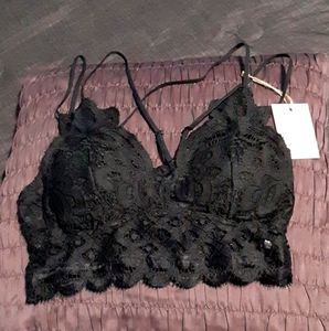☆SOLD☆ La Femme Lace Bralette NEW